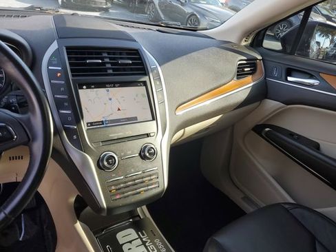 Used 2019 Lincoln MKC Select w/ Select Plus Package image 25