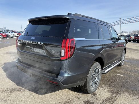 New 2026 Ford Expedition Active AWD/4WD image 5