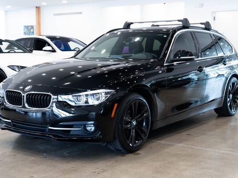 Used 2018 BMW 330i xDrive Wagon image 1