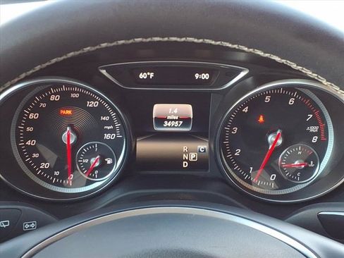 Used 2019 Mercedes-Benz GLA 250 image 11