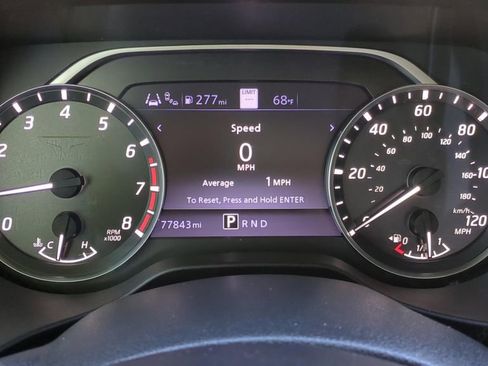 Used 2021 Nissan Titan SV w/ SV Convenience Package RWD image 22