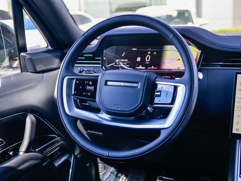 New 2026 Land Rover Range Rover Long Wheelbase SE image 15