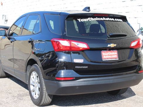Used 2019 Chevrolet Equinox LS image 3