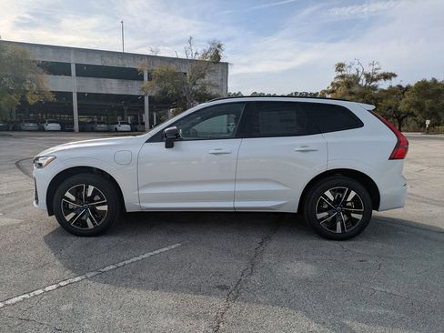 New 2026 Volvo XC60 T8 Core AWD/4WD image 3