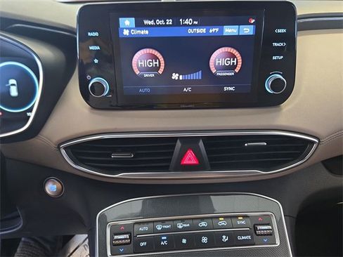 Used 2022 Hyundai Santa Fe SEL w/ Convenience Package image 18