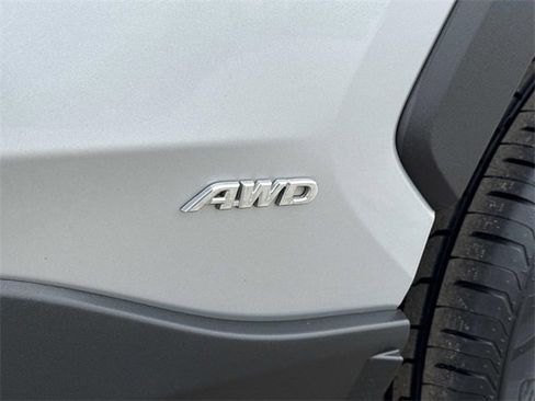 Used 2021 Toyota RAV4 XLE Premium image 12