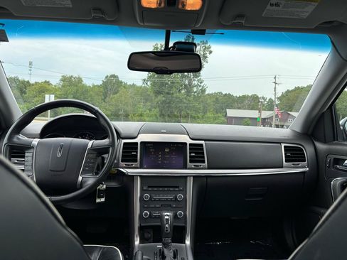 Used 2010 Lincoln MKZ FWD image 36