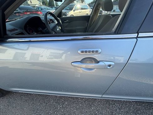 Used 2011 Ford Fusion Hybrid FWD image 10