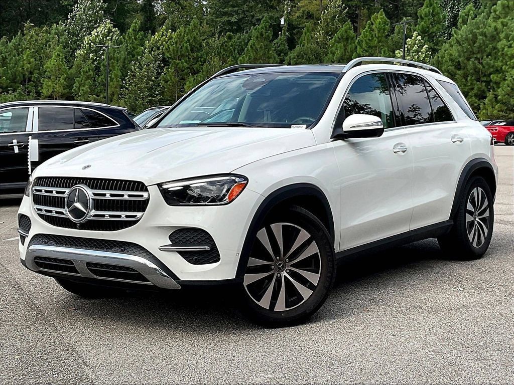 Used 2025 Mercedes-Benz GLE 350 4MATIC image 2