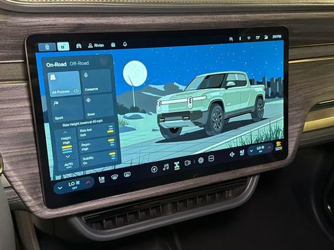 Used 2022 Rivian R1T Launch Edition image 27