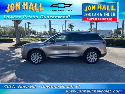 Used 2021 Lincoln Corsair FWD image 4