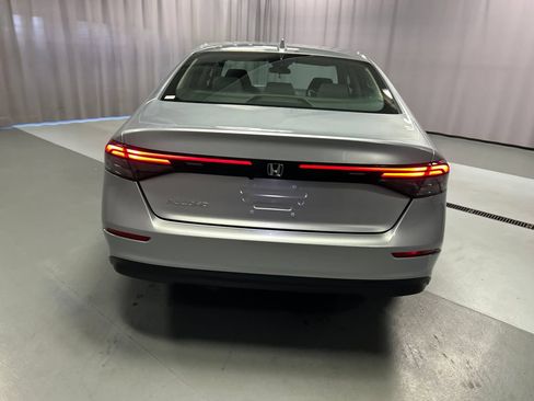 Used 2025 Honda Accord LX image 6