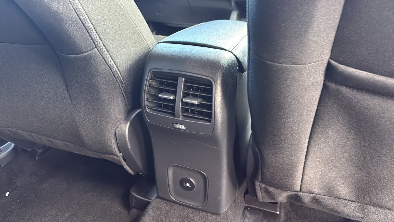 Used 2025 Ford Escape Active FWD image 27