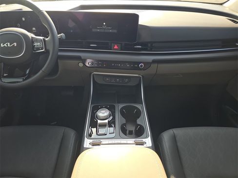 New 2026 Kia Carnival SX image 17