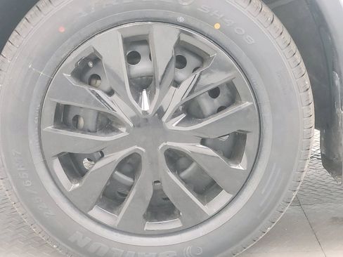 Used 2018 Nissan Rogue S FWD image 31