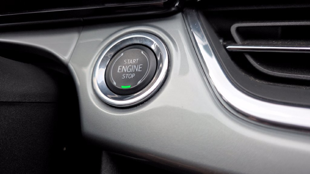Used 2025 Chevrolet Trax LT w/ LT Convenience Package FWD image 32