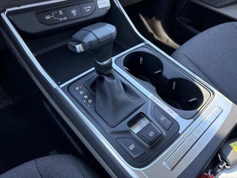 New 2026 Kia Carnival LX image 24