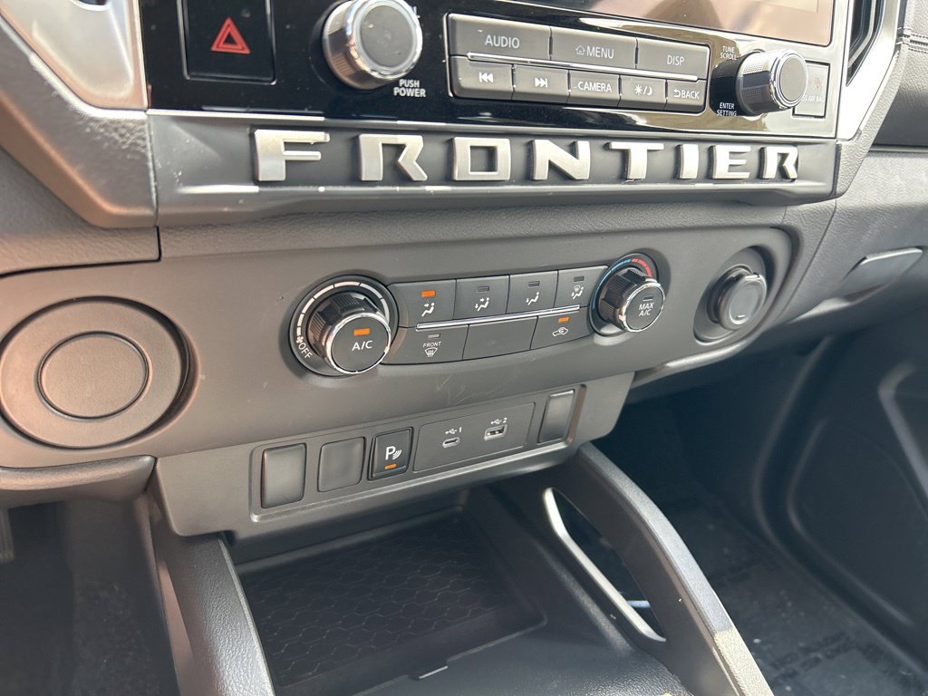 Certified 2025 Nissan Frontier SV RWD image 38
