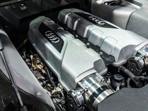 Used 2012 Audi R8 V10 image 78