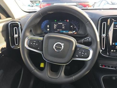 Certified 2025 Volvo XC40 B5 Plus image 11