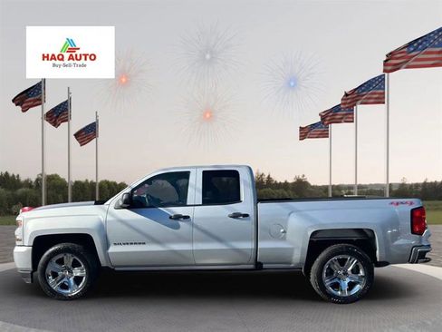 Used 2017 Chevrolet Silverado 1500 Custom w/ Custom Convenience Package image 8