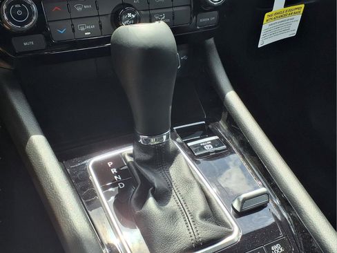 New 2026 Jeep Compass Latitude AWD/4WD image 14