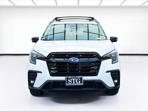 Used 2023 Subaru Ascent Onyx Edition image 2
