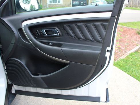 Used 2014 Ford Taurus SEL w/ Equipment Group 201A FWD image 36
