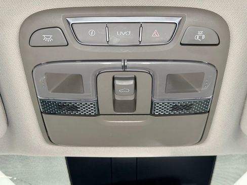 Used 2022 Kia Telluride S AWD/4WD image 16