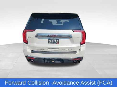 Used 2021 GMC Yukon Denali w/ LPO, Illumination Package AWD/4WD image 3