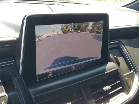 Used 2021 Chevrolet Suburban Z71 AWD/4WD image 26