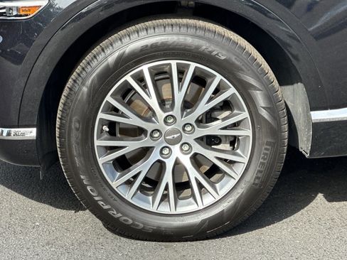 Used 2022 Genesis GV80 2.5T w/ Advanced Package 03 image 33