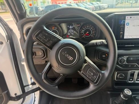 Used 2026 Jeep Wrangler Sport AWD/4WD image 28