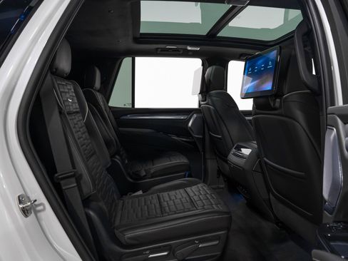 Used 2025 Cadillac Escalade V w/ LPO, ONYX Package AWD/4WD image 86