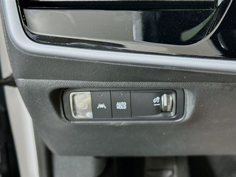 Used 2024 Honda Prologue EX image 17