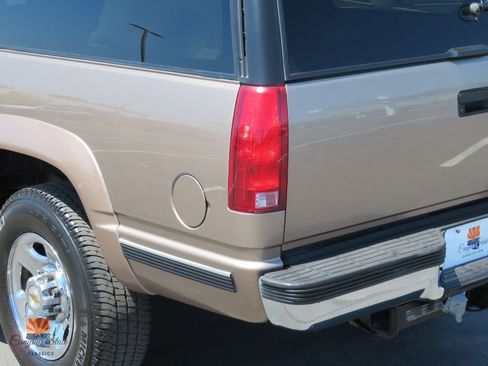 Used 1996 Chevrolet Suburban 2500 AWD/4WD image 13