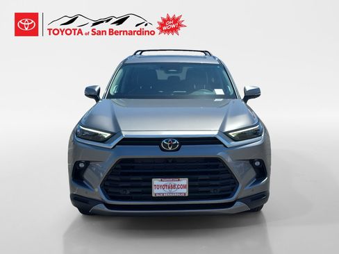 New 2026 Toyota Grand Highlander AWD image 8