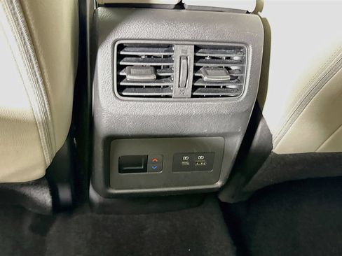 Certified 2021 Nissan Rogue SL w/ Premium Package FWD image 30