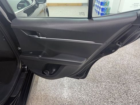 Used 2020 Toyota Camry LE w/ Convenience Package image 16