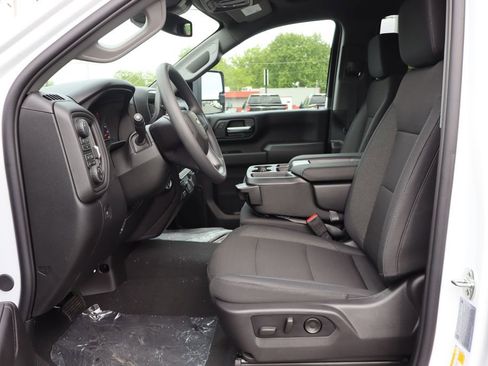 New 2026 Chevrolet Silverado 2500 Custom w/ Custom Value Package AWD/4WD image 6