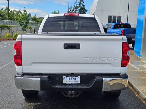 Used 2015 Toyota Tundra SR5 w/ TRD Off Road Package AWD/4WD image 4