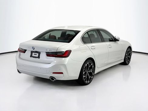Used 2025 BMW 330i Sedan w/ Premium Package RWD image 5