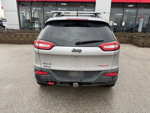 Used 2018 Jeep Cherokee Trailhawk w/ Quick Order Package 27L image 4