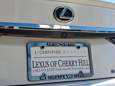 Certified 2025 Lexus ES 300h w/ Technology Package FWD image 31