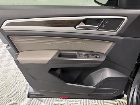 Used 2022 Volkswagen Atlas SE AWD/4WD image 9