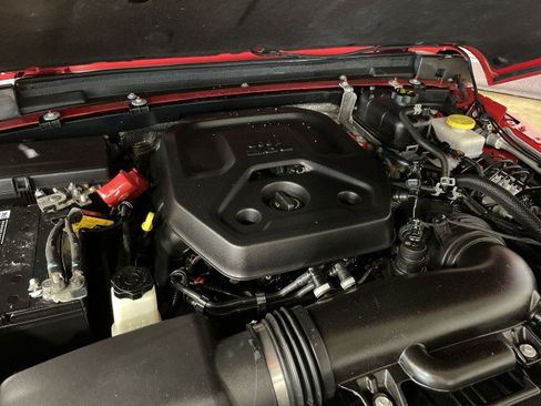Used 2024 Jeep Wrangler Unlimited Sport AWD/4WD image 25