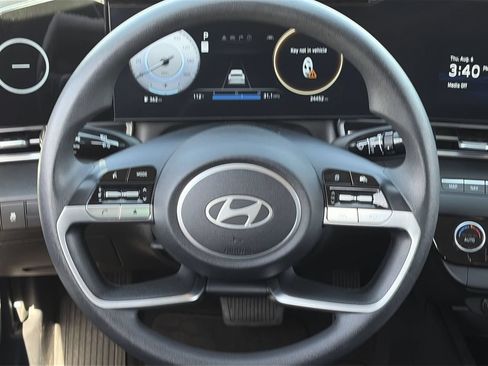 Certified 2024 Hyundai Elantra SEL FWD image 21