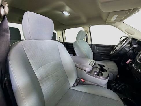 Used 2016 RAM 2500 Tradesman w/ Chrome Appearance Group image 25