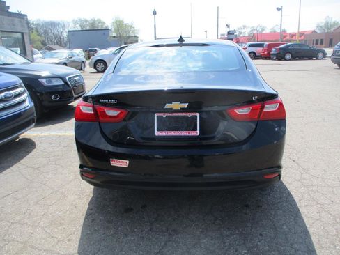 Used 2017 Chevrolet Malibu LT w/ Leather Package image 6