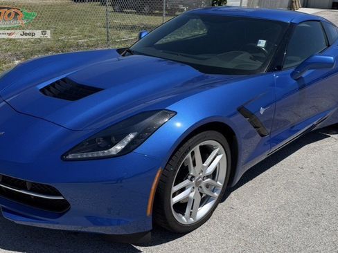 Used 2019 Chevrolet Corvette Stingray Coupe w/ Battery Protection Package image 1